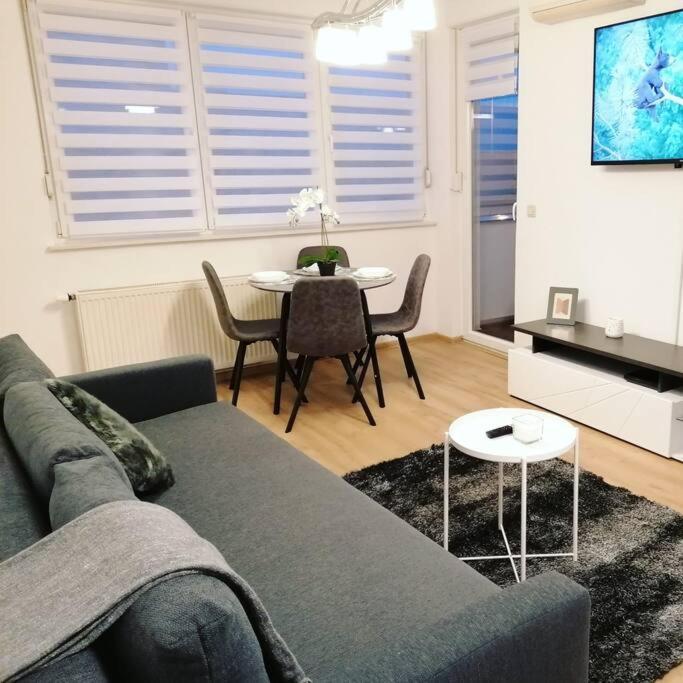 Apartment Sofial Zagabria Esterno foto